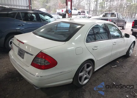 2009 Mercedes-Benz E 350 from USA, damaged, VIN WDBUF56X09B424392